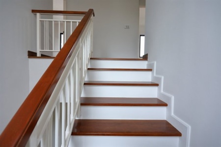 Home Inspection Checklist: What’s Inspected for Stairways?